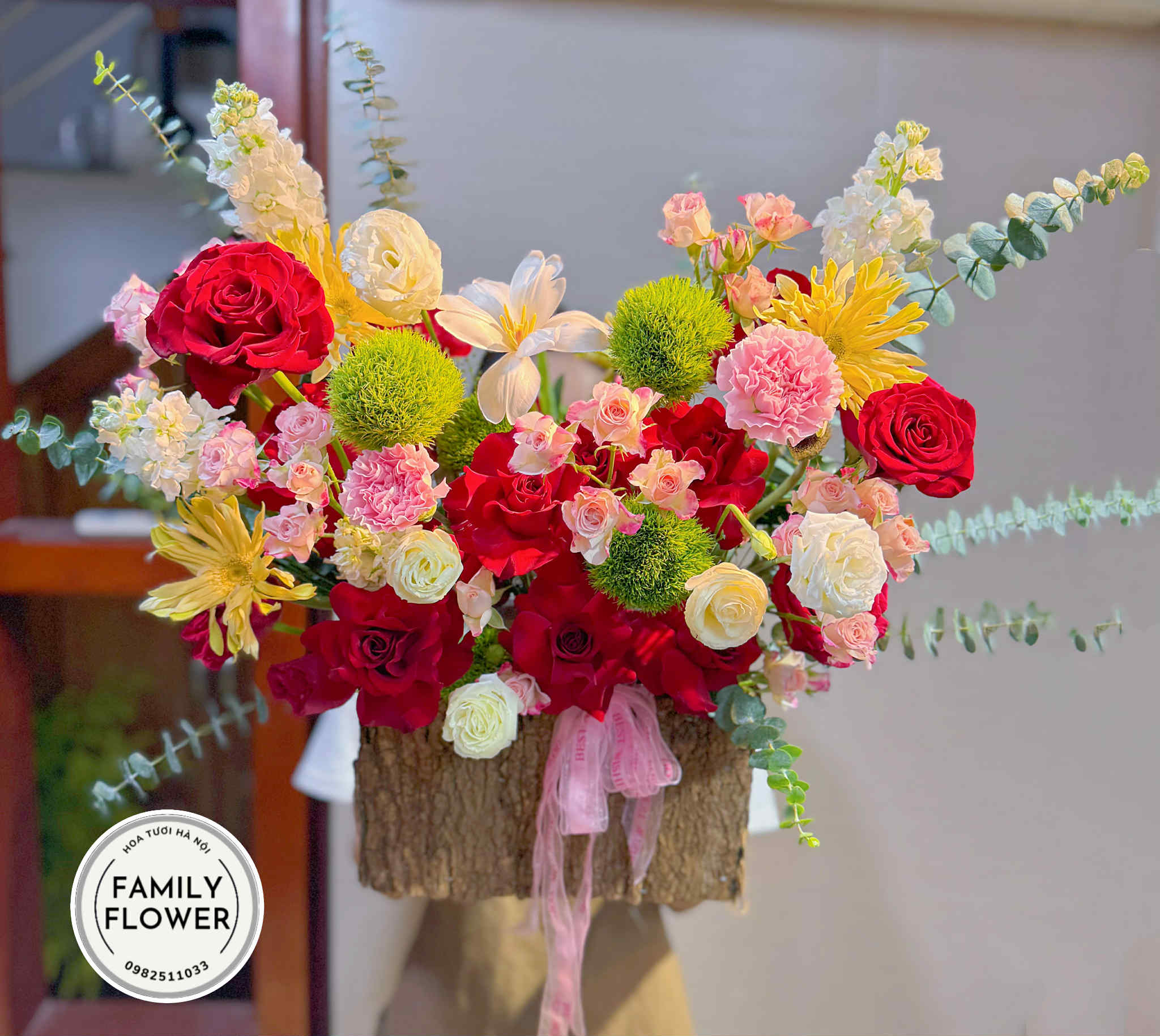 Lẵng hoa chúc mừng 20 tháng 10 Hà Nội ! Hoa 20 tháng 10 Hà Nội ! Mua hoa 20 tháng 10