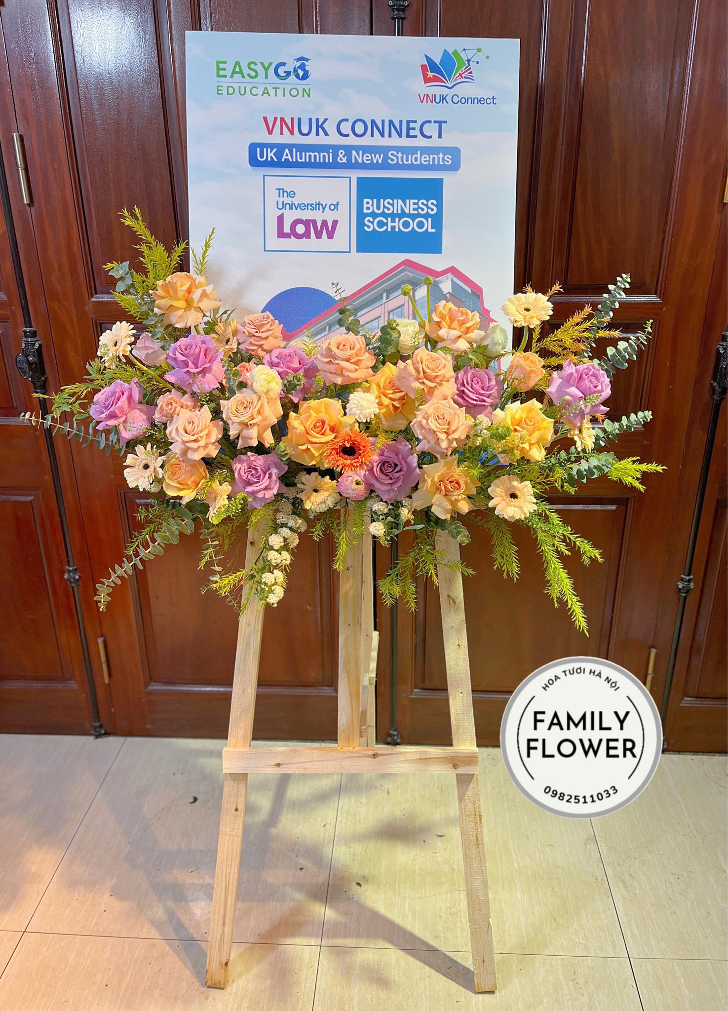 Hoa khung tranh tặng hội nghị ở quận Tây Hồ , Hoàn kiếm Hà Nội ! Hoa tươi Hà Nội