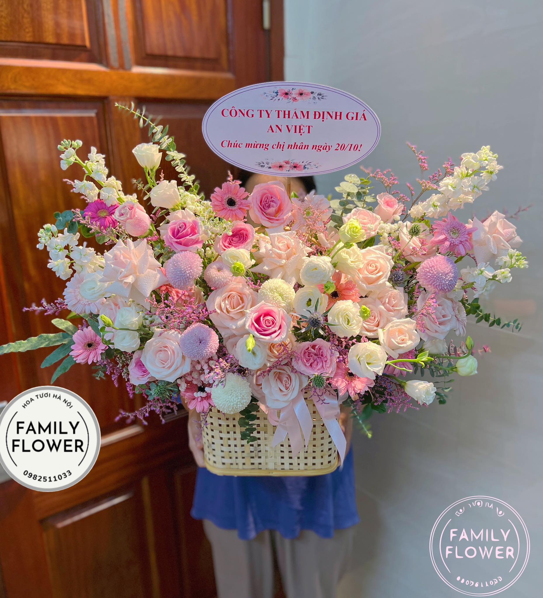 Lẵng hoa chúc mừng 20 tháng 11 ở quận Cầu Giấy , Nam Từ Liêm Hà Nội ! Mua hoa tươi Hà Nội