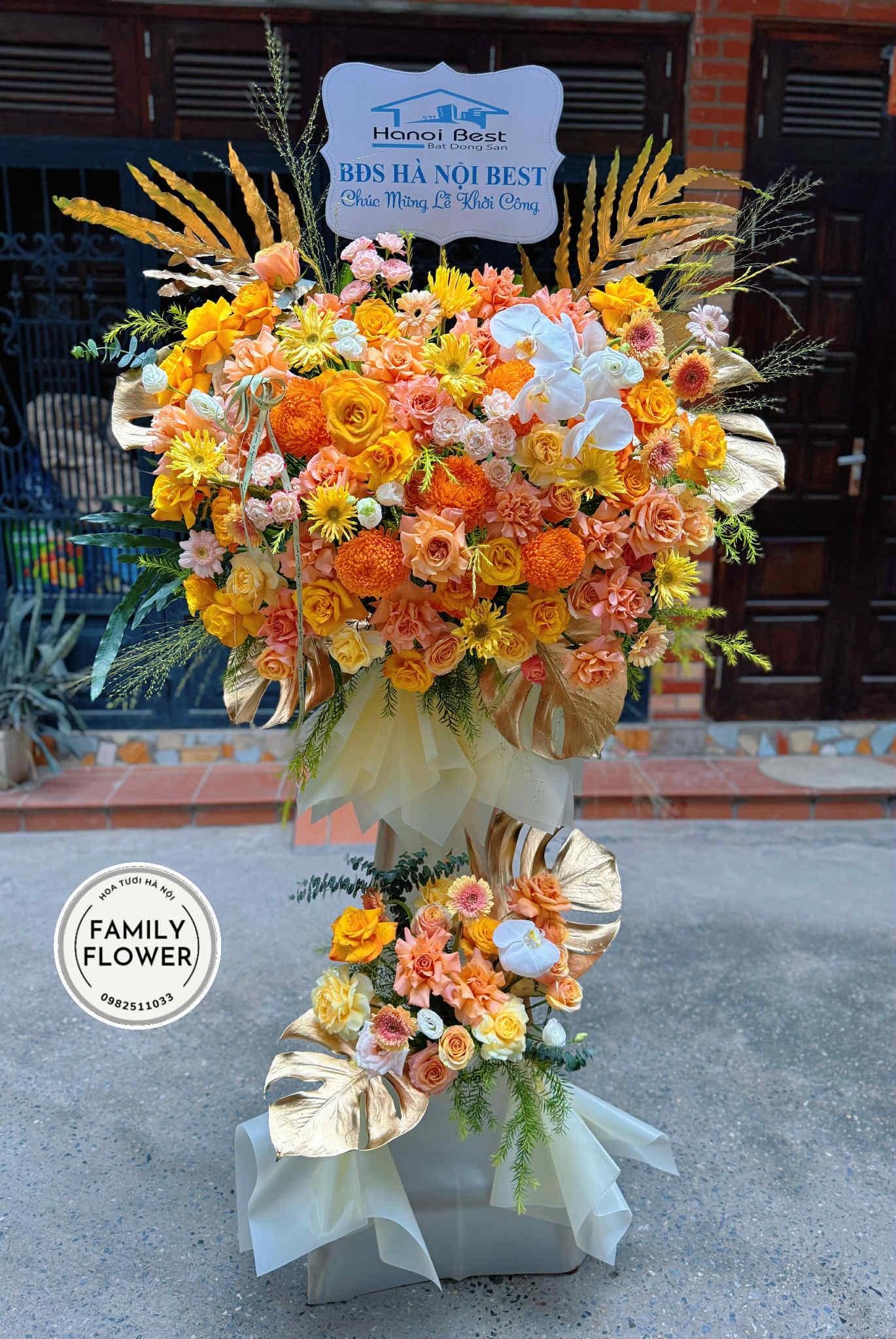 Kệ hoa tone vàng tặng chúc mừng khai trương Hà Nội
