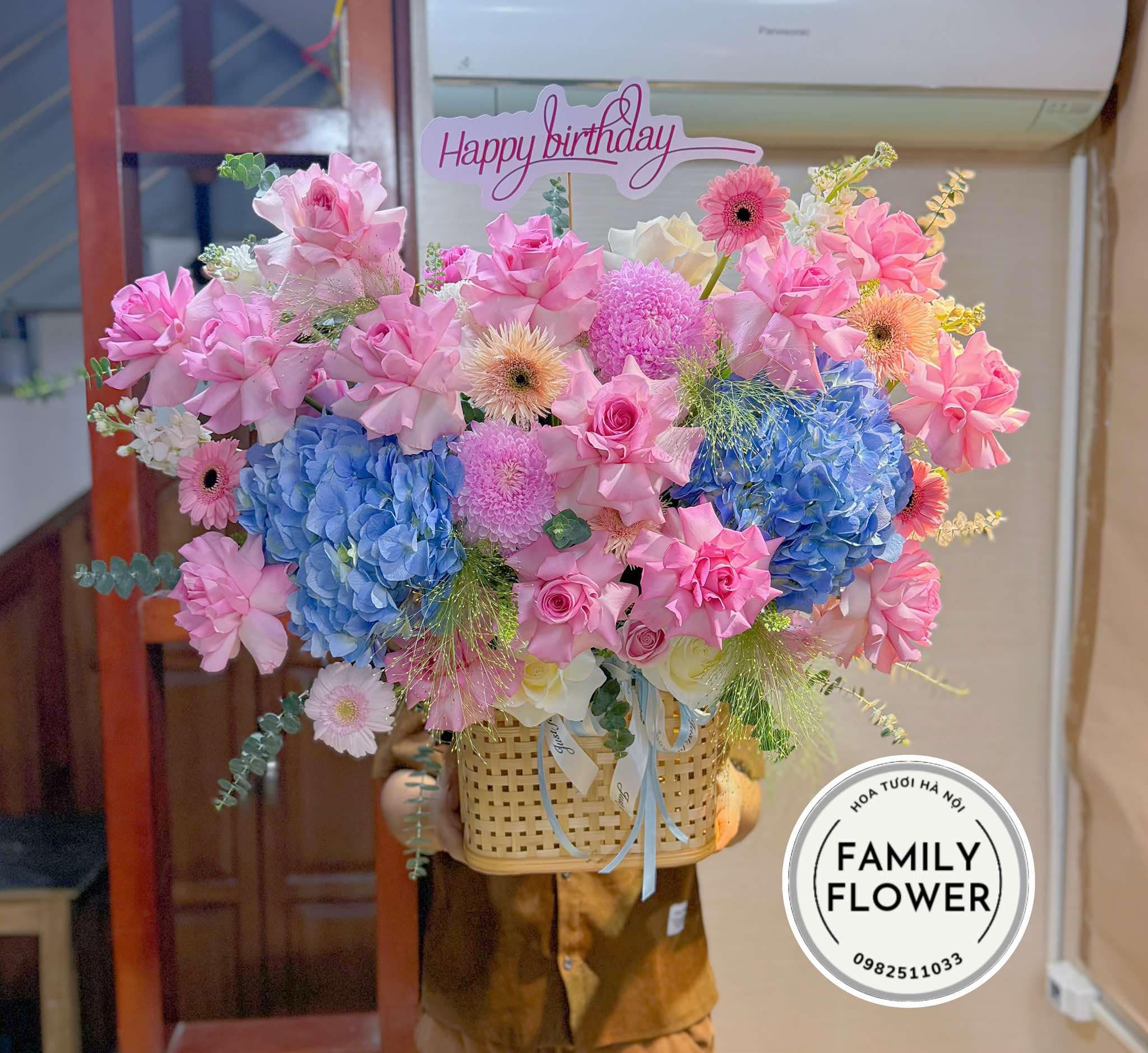 Lẵng hoa tone hồng tặng chúc mừng sinh nhật tại Cầu Giấy, Ba Đình Hà Nội ! Mua hoa tươi, sinh nhật tại Hà Nội