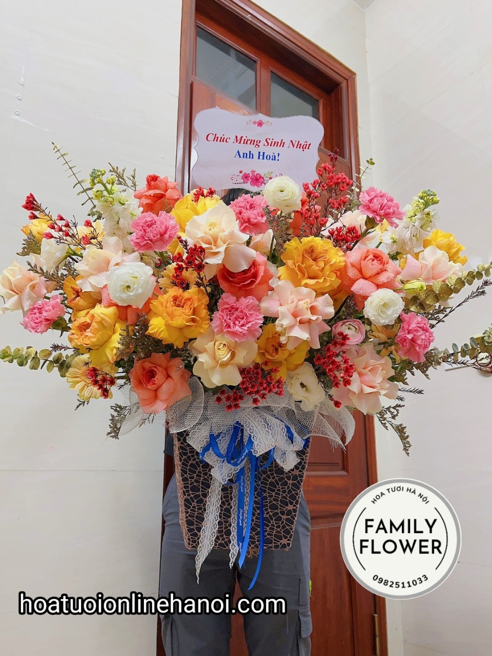 Hoa tươi Hà Nội ! Lẵng hoa sang trọng chúc mừng sinh nhật cho nam .