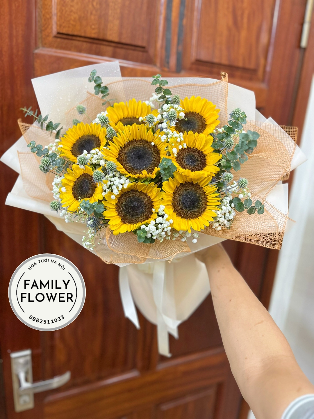 BÓ HOA HƯỚNG DƯƠNG CHÚC MỪNG TỐT NGHIỆP TẠI HÀ NỘI - HOA TỐT NGHIỆP HÀ NỘI