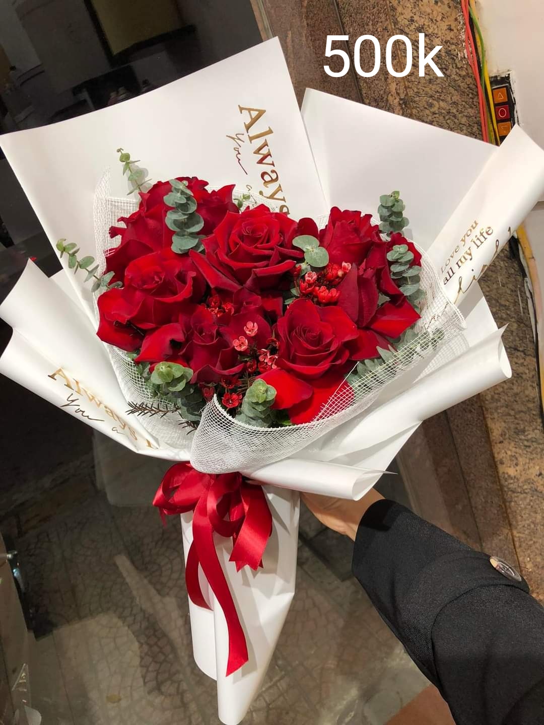 Hoa tươi Hà Nội - Bó hồng đỏ 8/3 tại Ba Đình Hà Nội