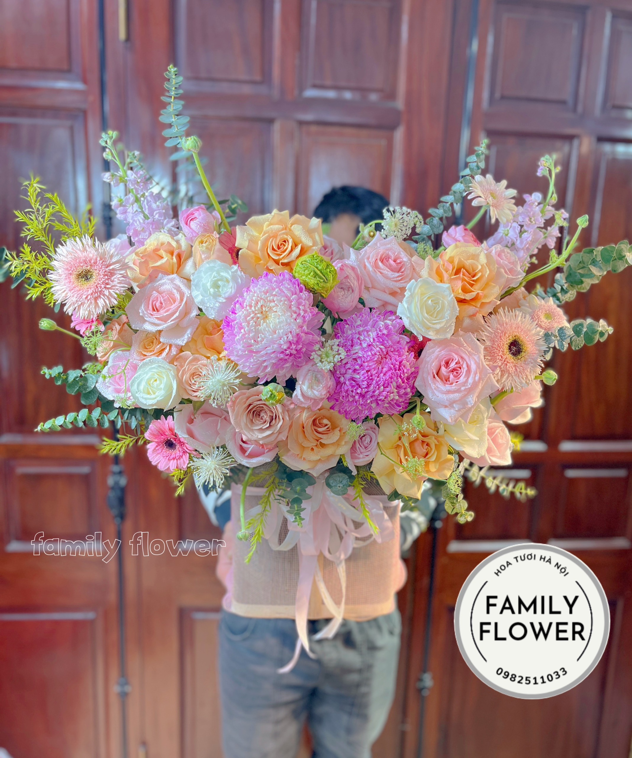 Lẵng hoa tươi 8/3 tại Family Flower - hoa tươi Hà Nội