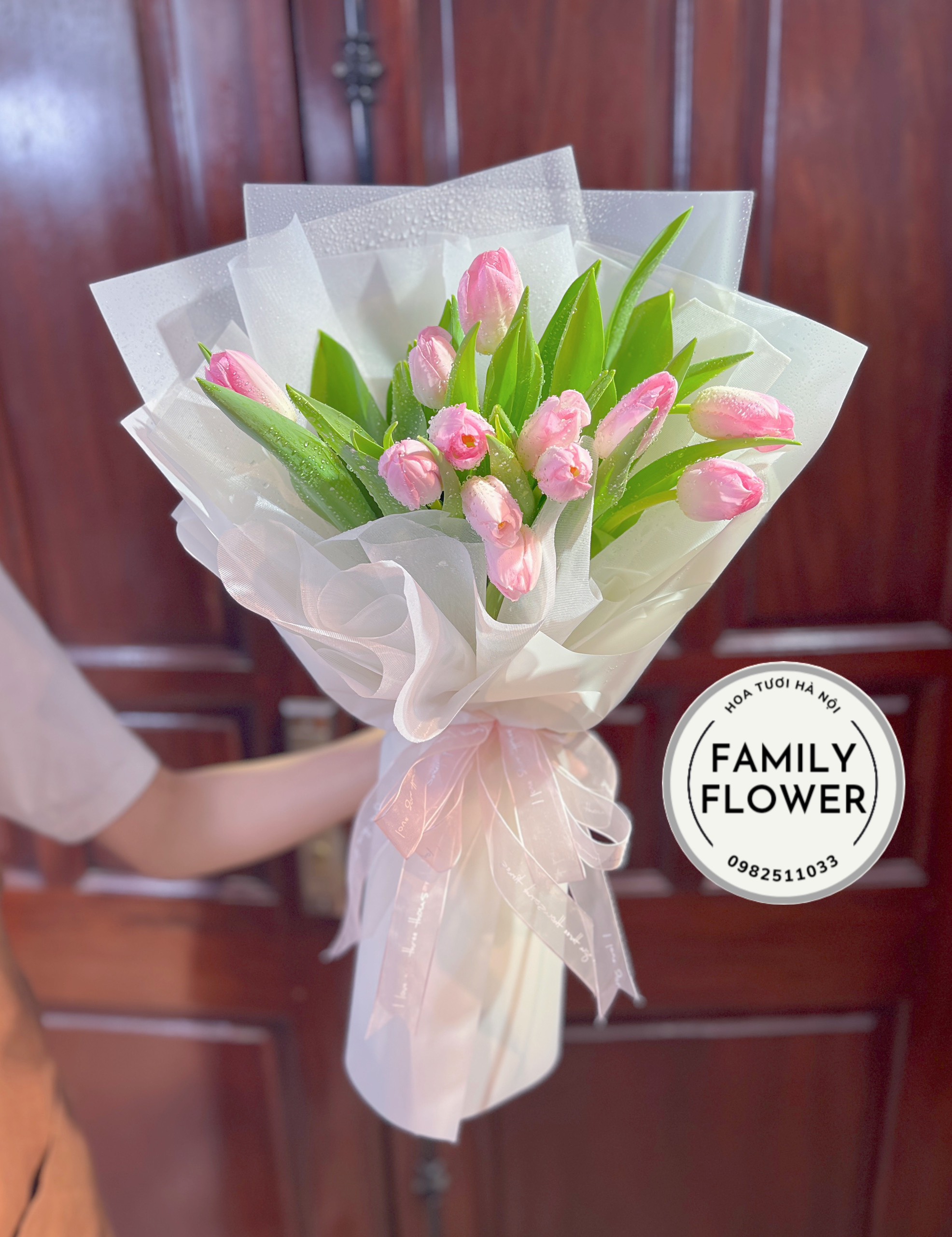 Bó hoa tulip tặng bạn gái ở Hà Nội ! Mua hoa tulip Hà Nội