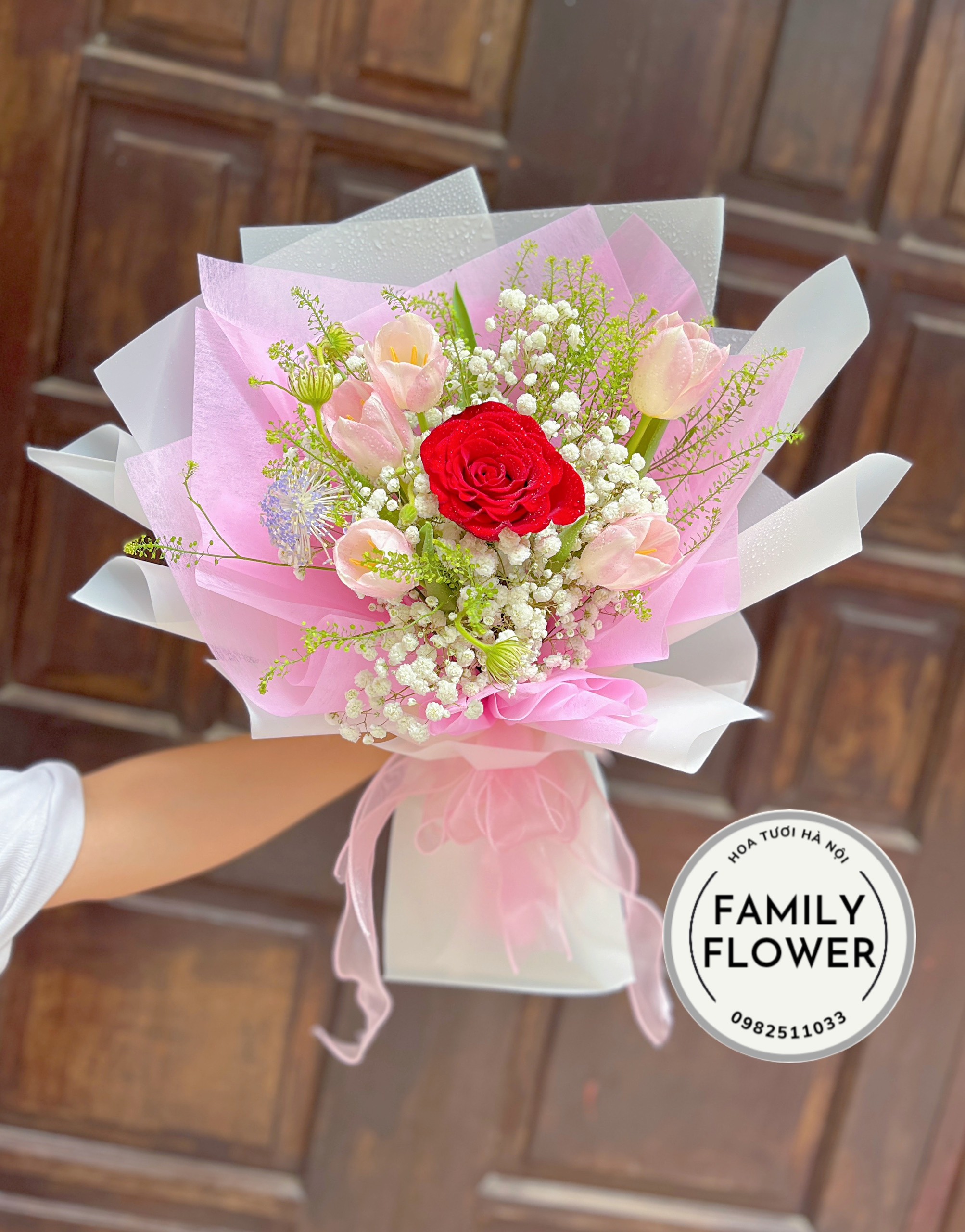 Bó hoa tulip mix hồng đỏ tặng bạn gái ở Hà Nội ! Mua hoa tulip Hà Nội