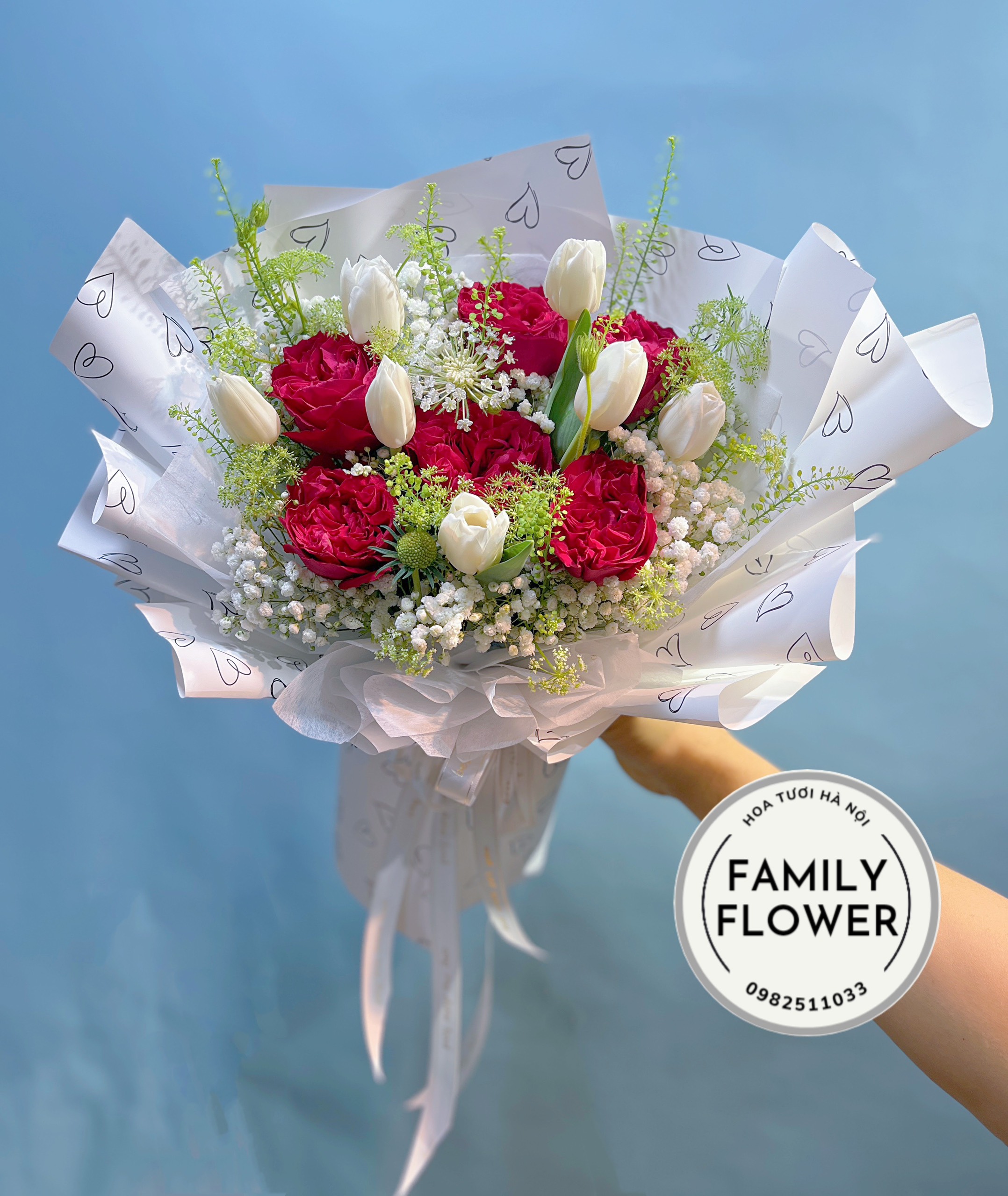 Bó hồng đỏ mix tulip tặng chúc mừng sinh nhật tại Ba Đình Hà Nội ! Mua hoa tươi Hà Nội