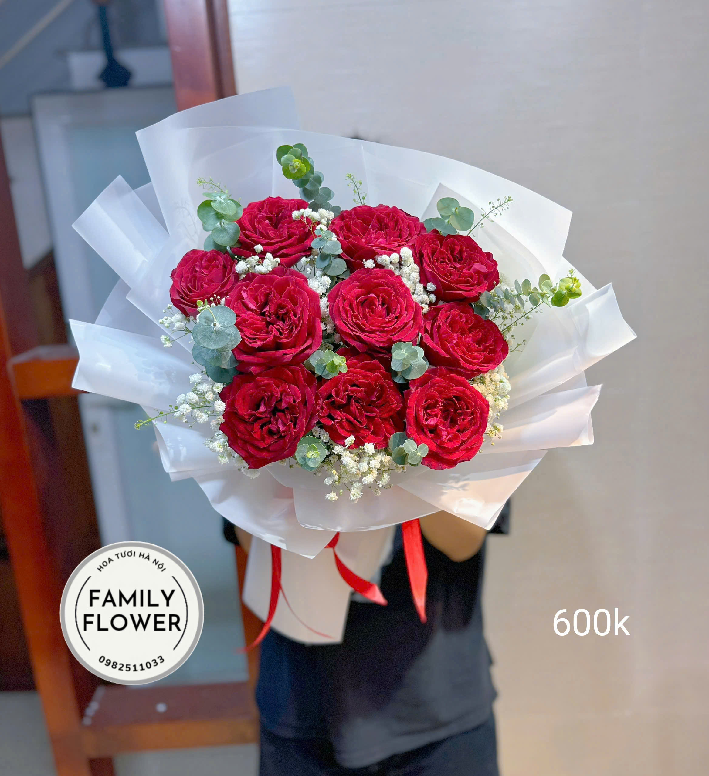 Bó hồng đỏ tặng 20/10 nhân ngày phụ nữ Việt Nam tại Ba Đình Hà Nội ! Hoa chúc mừng tại hà Nội ! Mua hoa tươi online Hà Nội