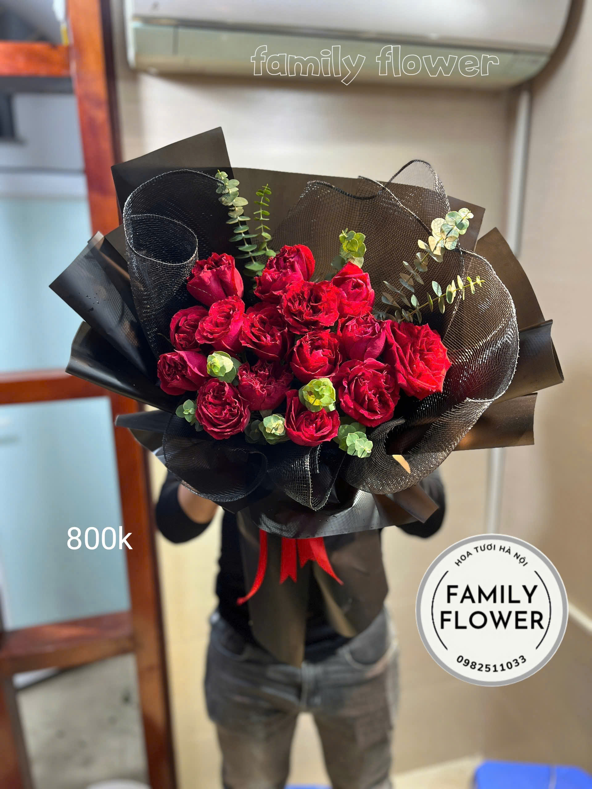 Bó hồng đỏ tặng 20/10 nhân ngày phụ nữ Việt Nam tại Ba Đình Hà Nội ! Hoa chúc mừng tại hà Nội ! Mua hoa tươi online Hà Nội