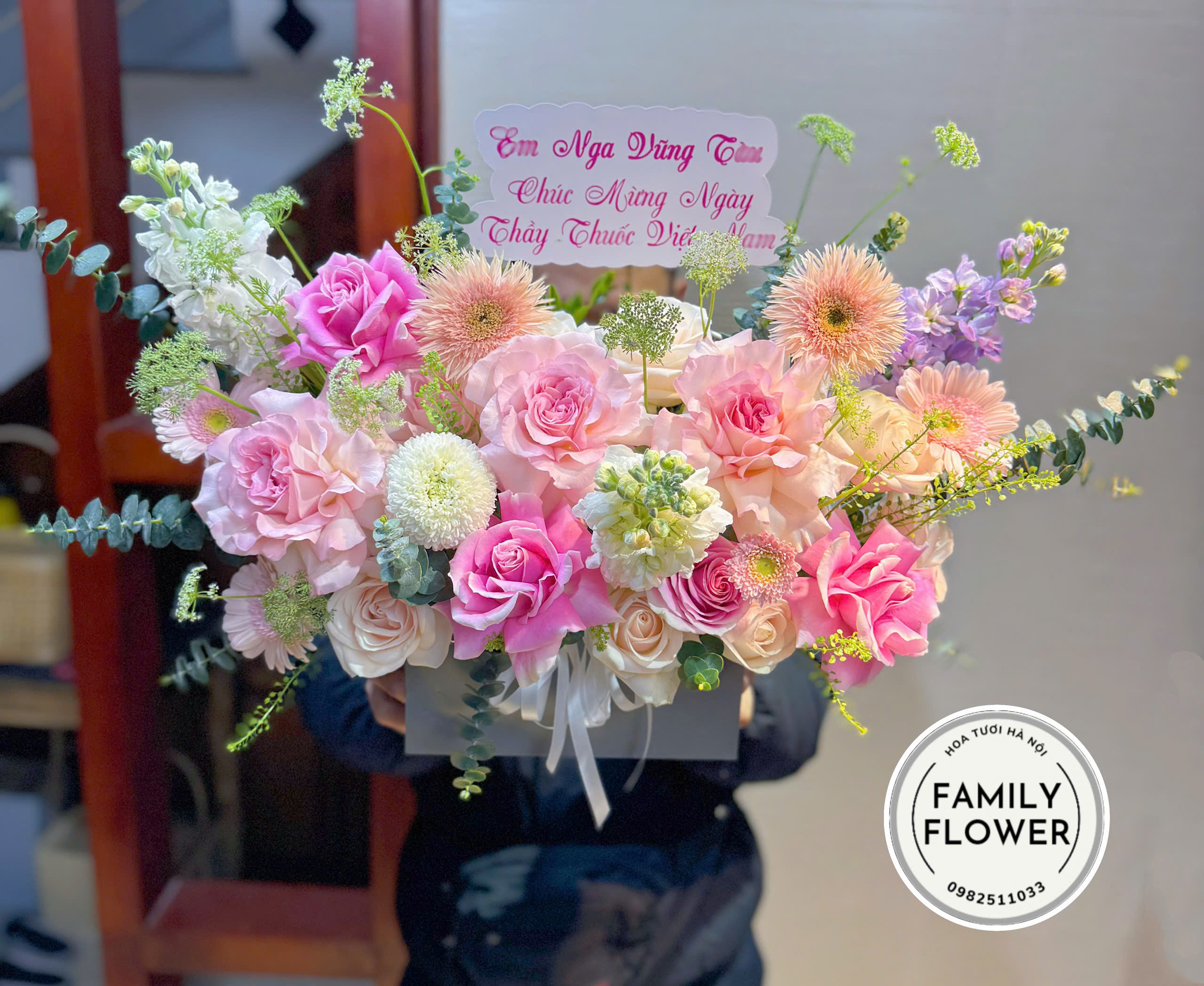 Lẵng hoa chúc mừng ở Hà Nội ! Mua hoa tươi Hà Nội ! Điện hoa Hà Nội