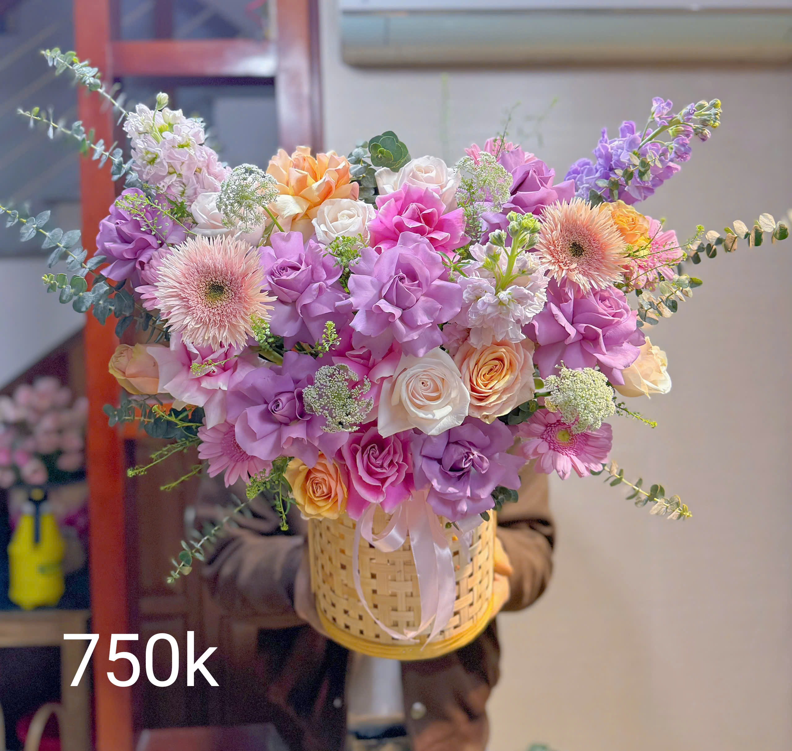 Lẵng hoa tươi 8/3 tại Ba Đình Hà Nội ! Mua hoa tươi tại Hà Nội ! Lẵng hoa nhà Family Fower