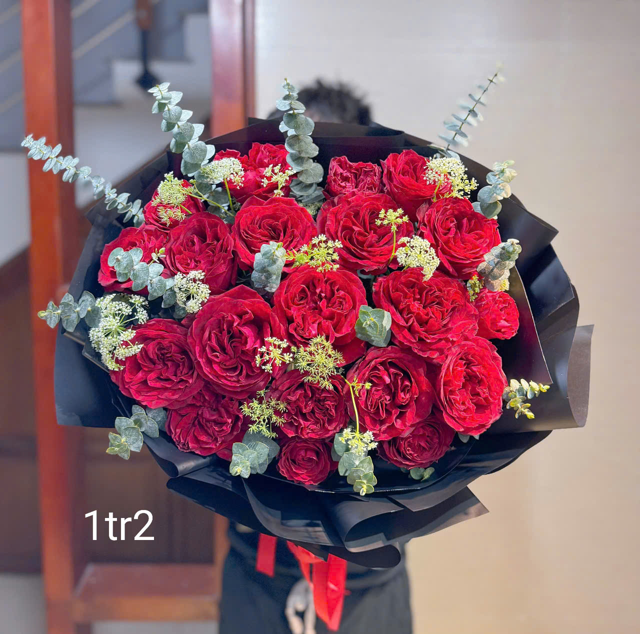 Các mẫu hoa hồng đỏ tặng người yêu, vợ, mẹ,...nhân dịp 8/3 ở Hà Nội ! Bó hồng đỏ tặng chúc mừng ! Mua hoa online tại Hà Nội của nhà Family Flower