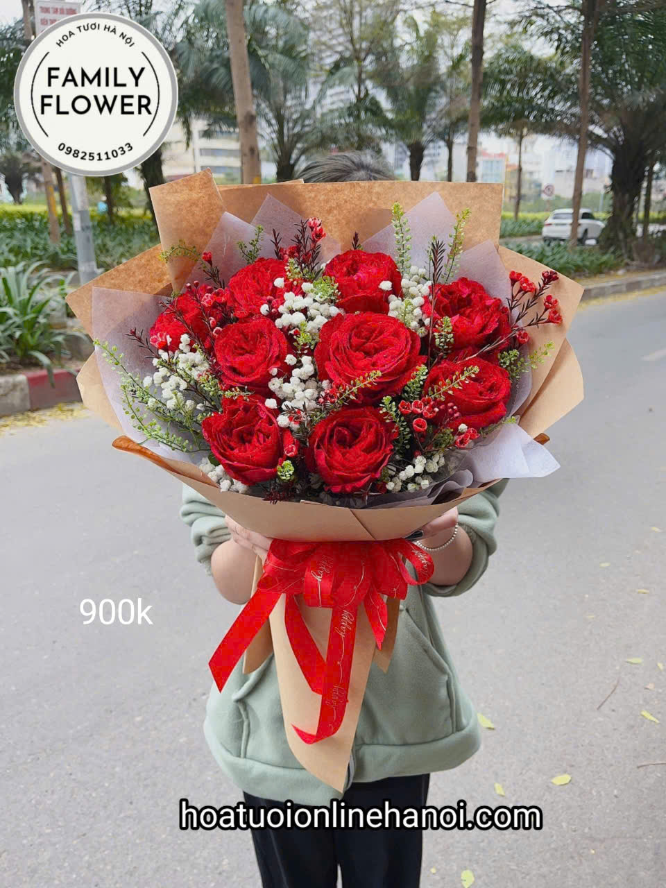 Các mẫu hoa hồng đỏ tặng người yêu, vợ, mẹ,...nhân dịp 8/3 ở Hà Nội ! Bó hồng đỏ tặng chúc mừng ! Mua hoa online tại Hà Nội của nhà Family Flower