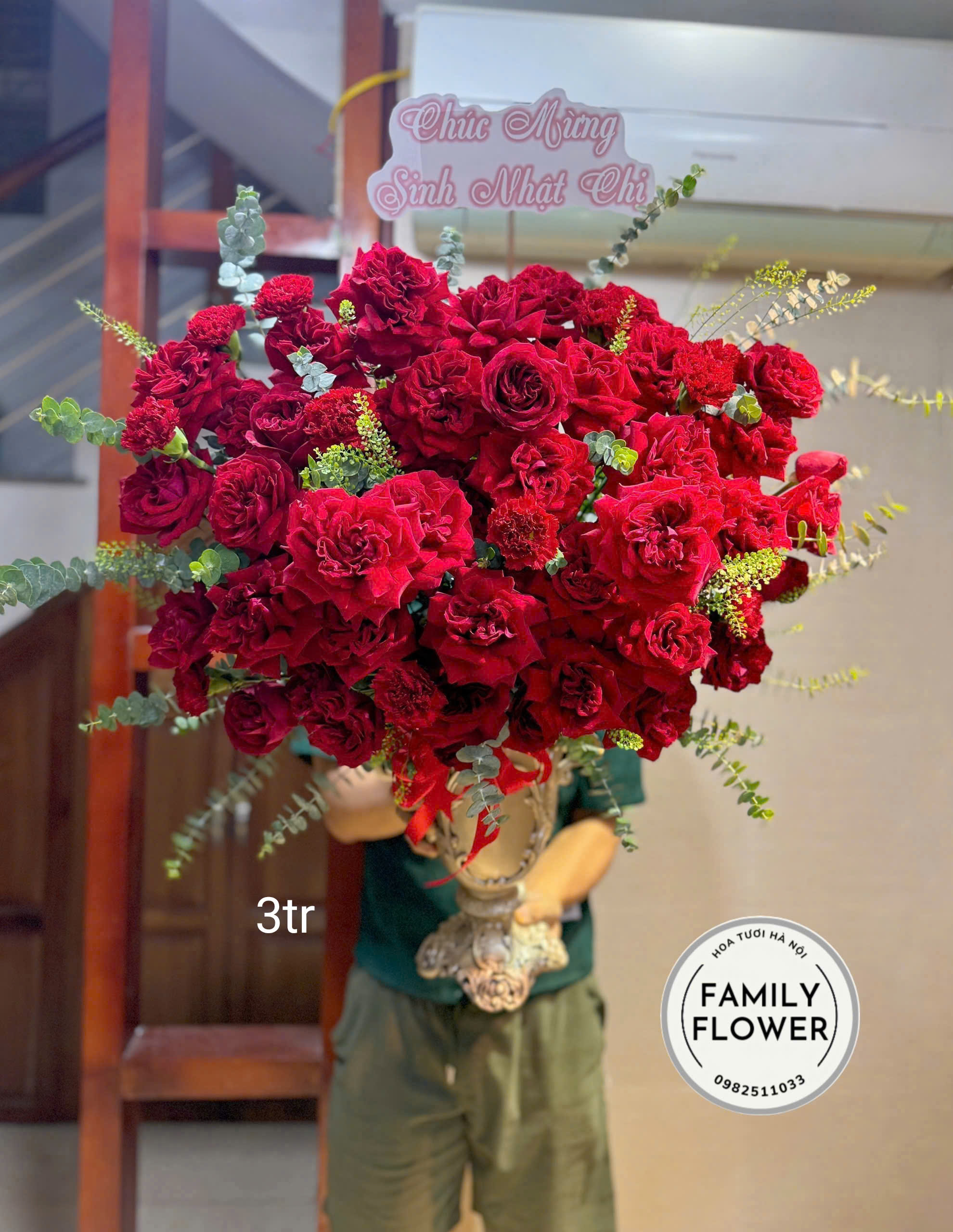 Gợi ý những mẫu bình hoa sang trọng tặng chúc mừng sếp, mẹ, vợ,... nhân ngày 8/3 tại Hà Nội ! Bình hoa tươi Hà Nội ! Hoa tươi tại nhà Family Flower