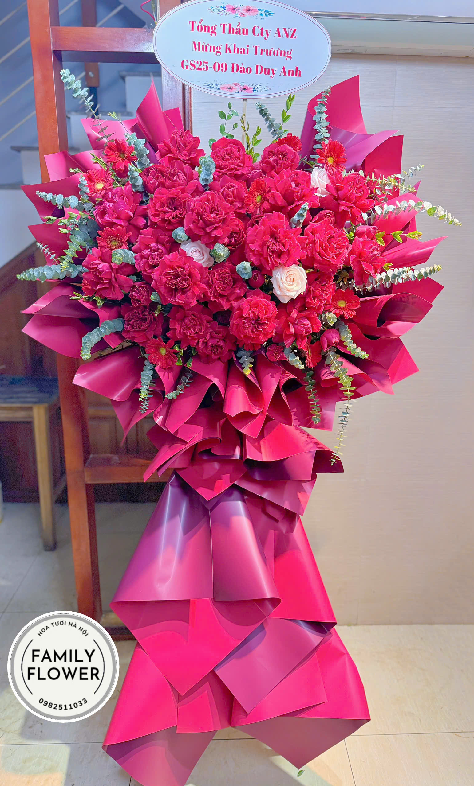 Kệ hoa hồng đỏ chúc mừng khai trương hồng phát ! Hoa khai trương Hà Nội !
