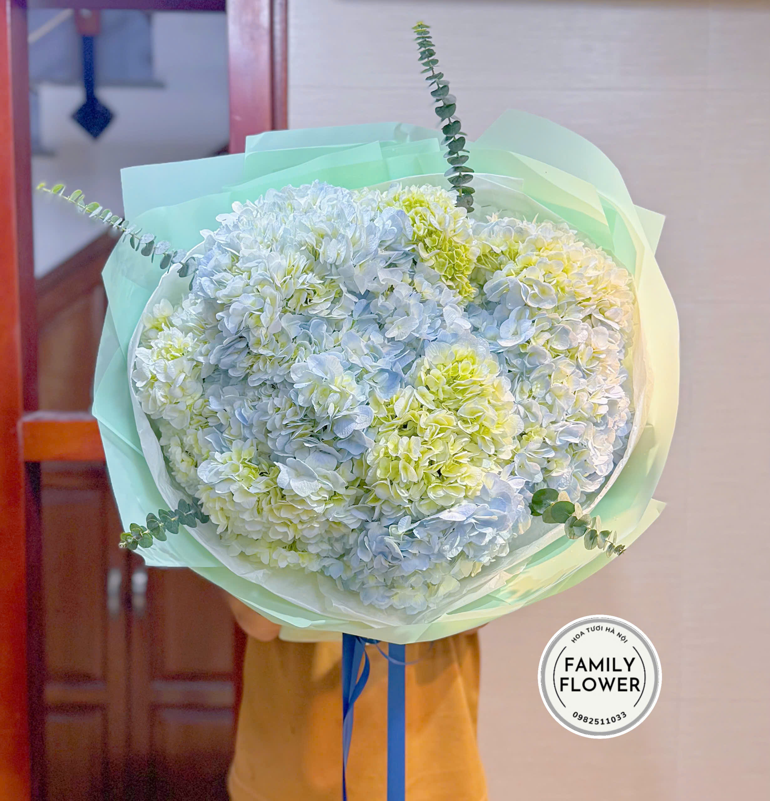 Bó hoa cẩm tú cầu xanh bơ tặng chúc mừng sinh nhật tại Hà Nội