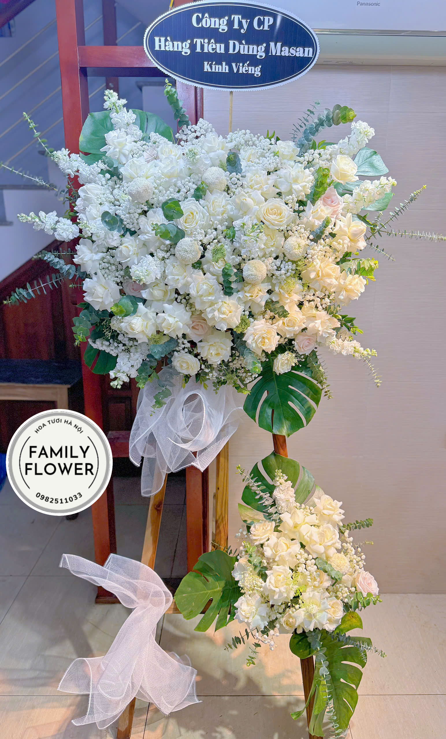 Hoa tang Hà Nội - Kệ hoa tang tone trắng tặng chúc mừng Hà Nội