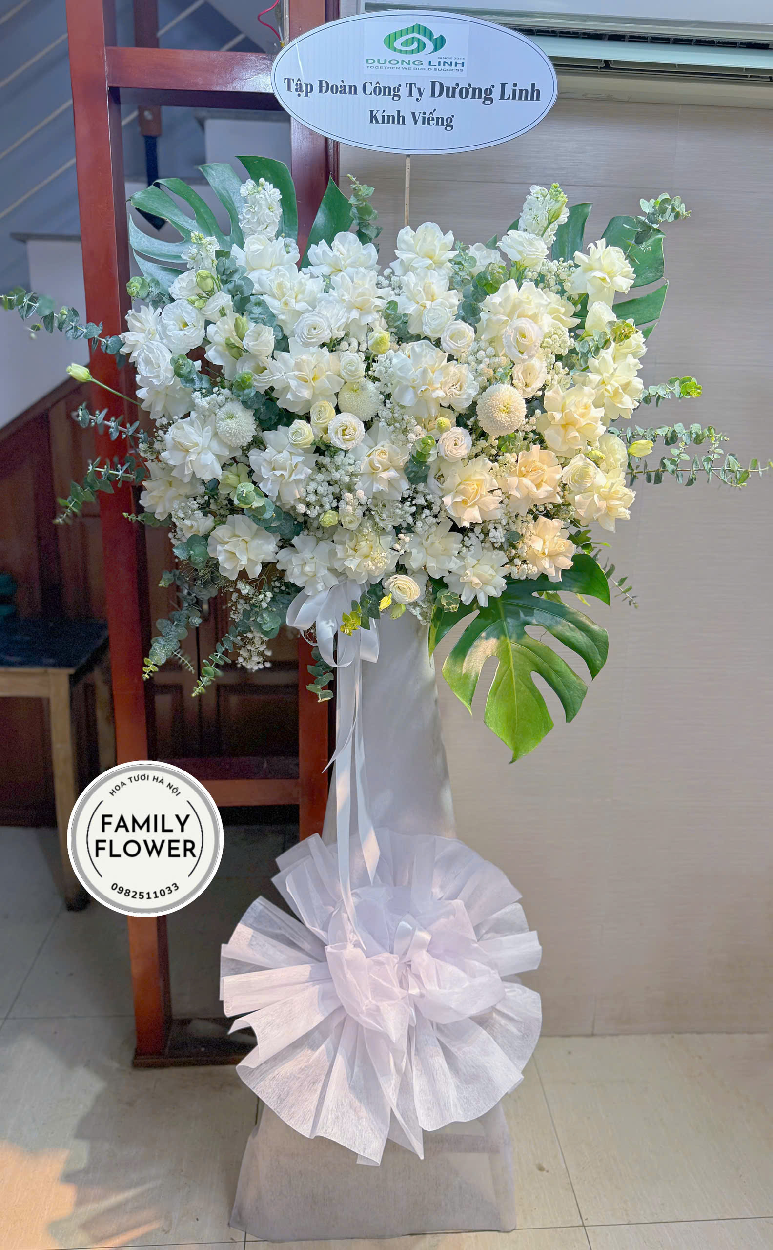 Kệ hoa tang tặng chúc mừng Hà Nội - Hoa tươi Hà Nội