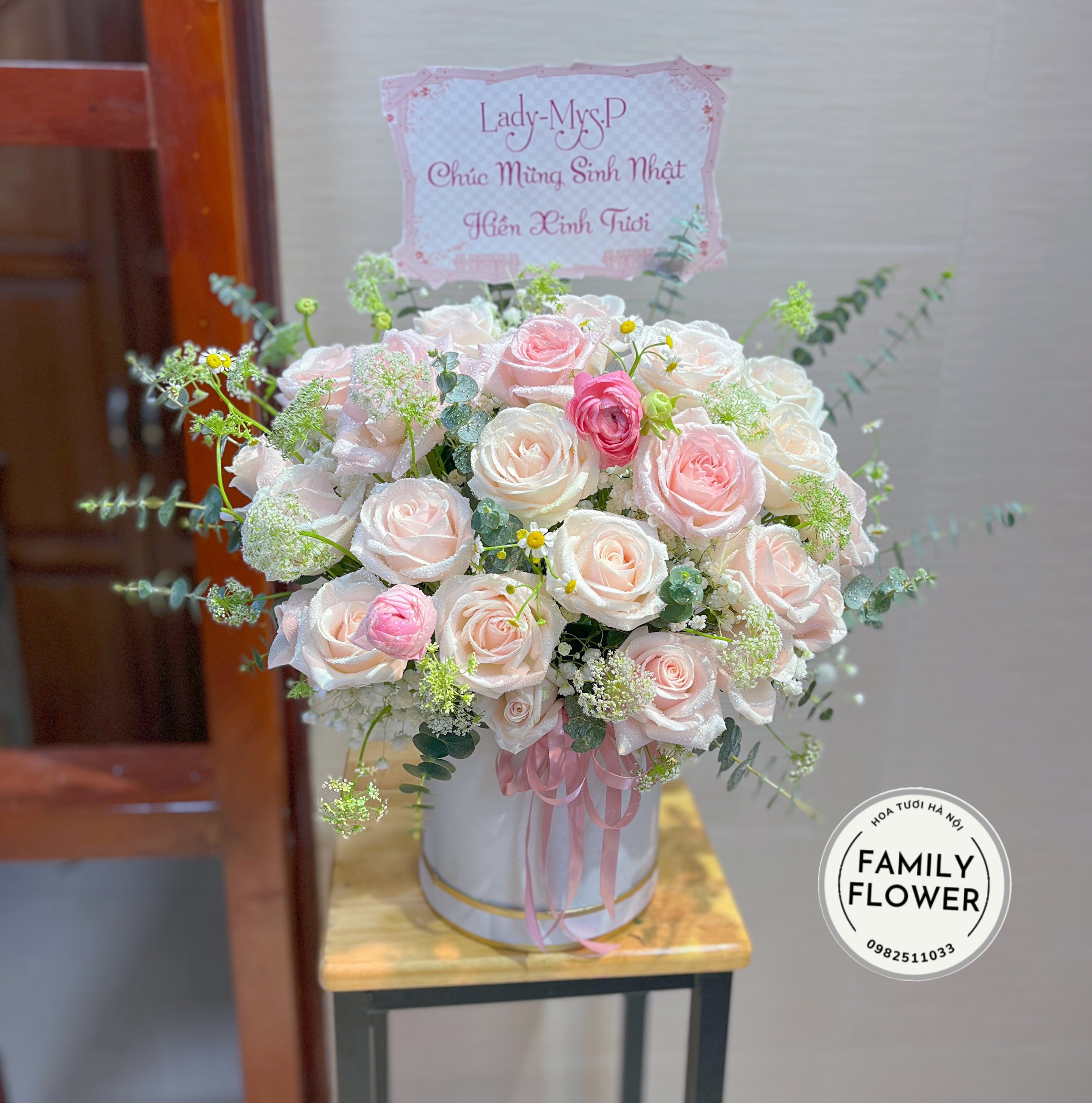 Hoa tươi 8/3 bạn đã biết chọn hoa gì chưa ? Hãy tham khảo FAMILY FLOWER để biết thêm chi tiết nhé!