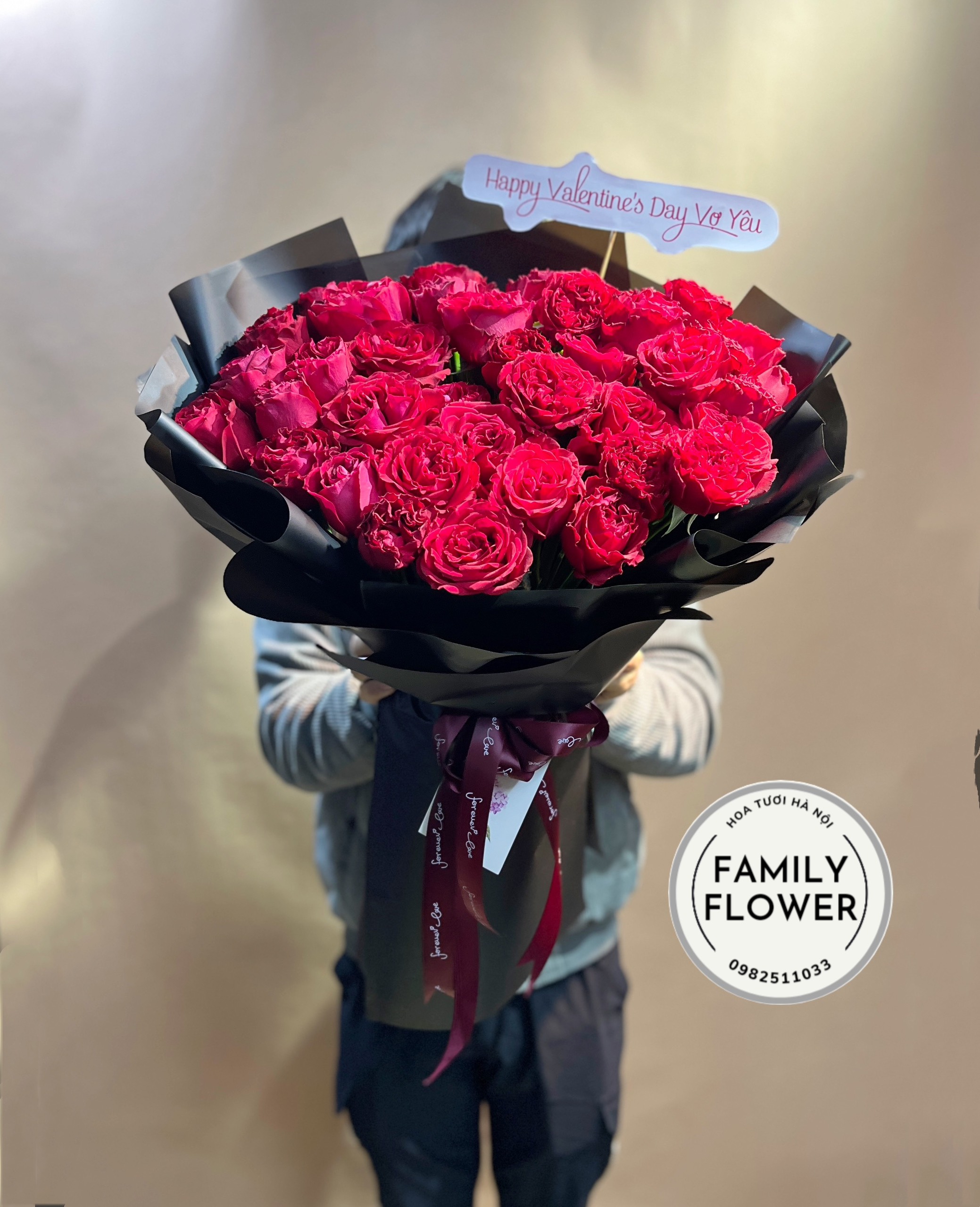 Mẫu hoa hồng đỏ tặng 20/10 thật ý nghĩa gửi tới người phụ nữ của bạn ! Hoa tươi 20/10 tại Hà Nội ! Mua hoa online tại Ba Đình Hà Nội