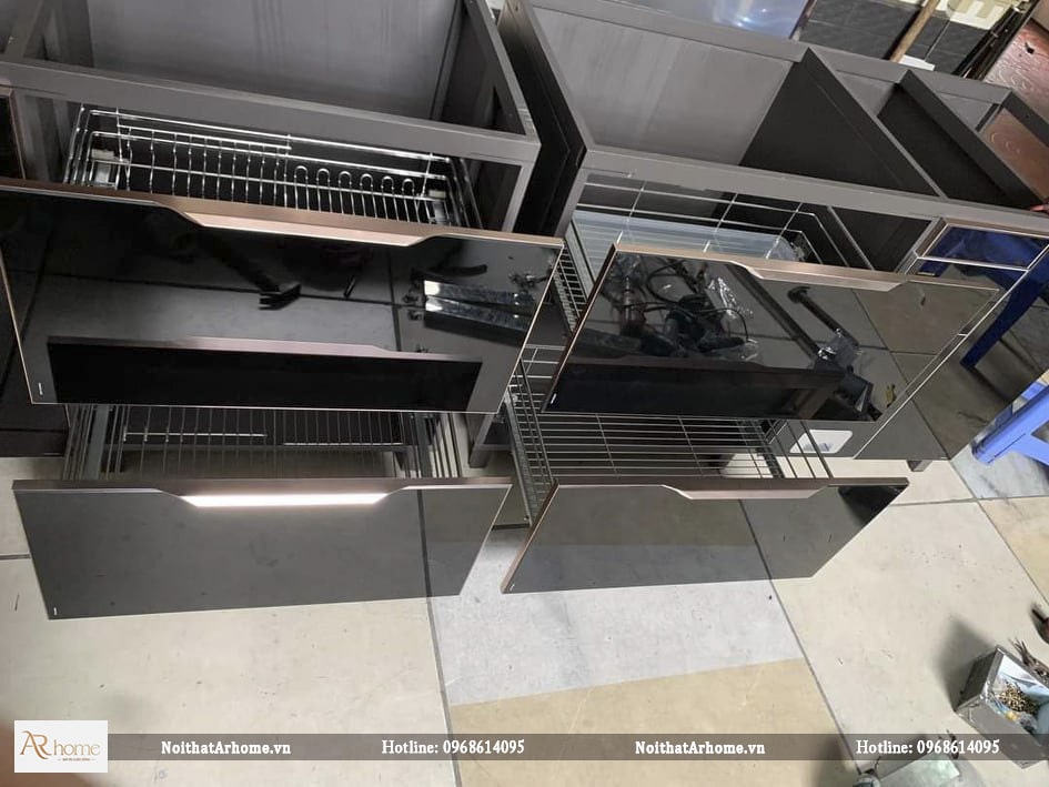 cau-tao-phu-kien-va-he-tu-bang-nhom-kinh