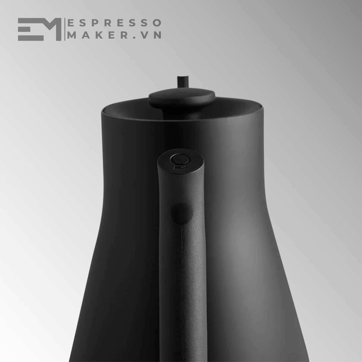 quai cầm công thái học trên ấm Fellow Stagg EKG