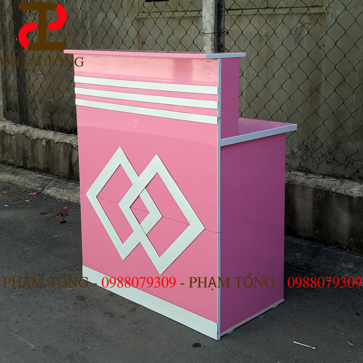 Quầy thu ngân mini nhựa đài loan dành cho shop quần áo