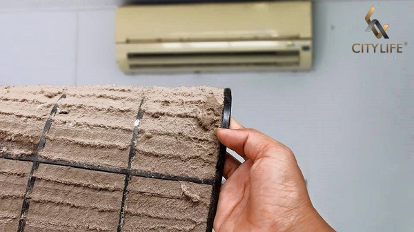 Không vệ sinh điều hòa thường xuyên bị rò rỉ nước