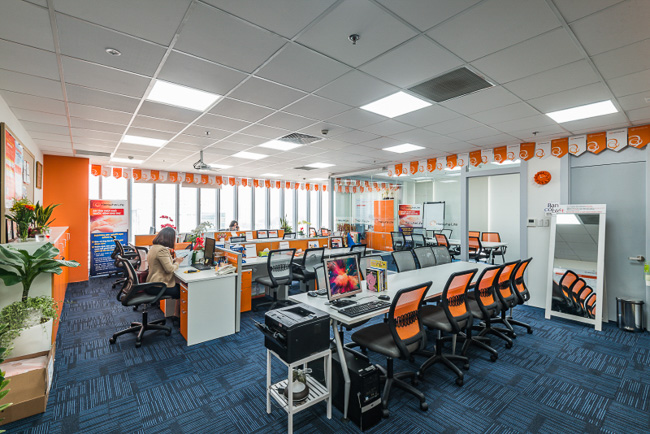 Bố Trí Văn Phòng Làm Việc Không Gian Đóng