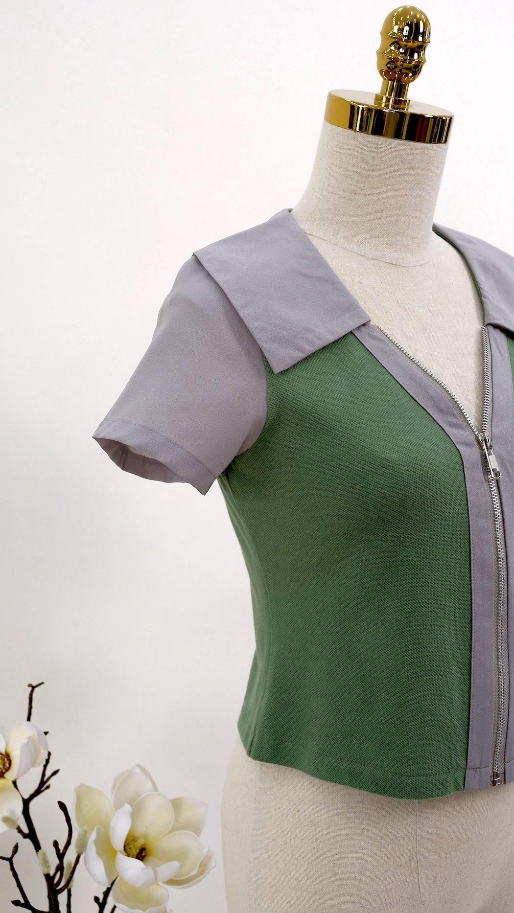 Quý khách xem màu bộ đội <xin click vào đây>