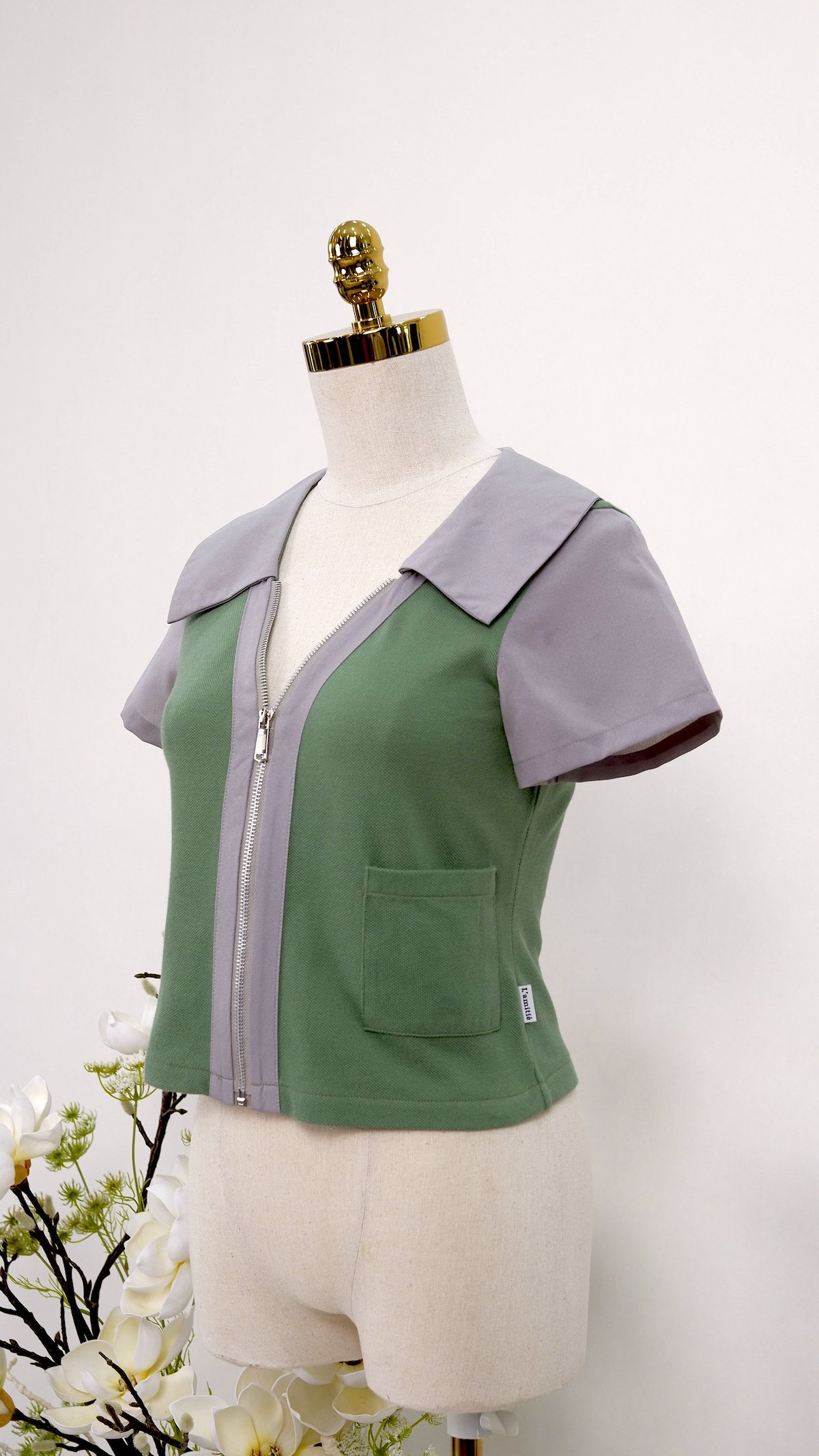 Quý khách xem màu bộ đội <xin click vào đây>