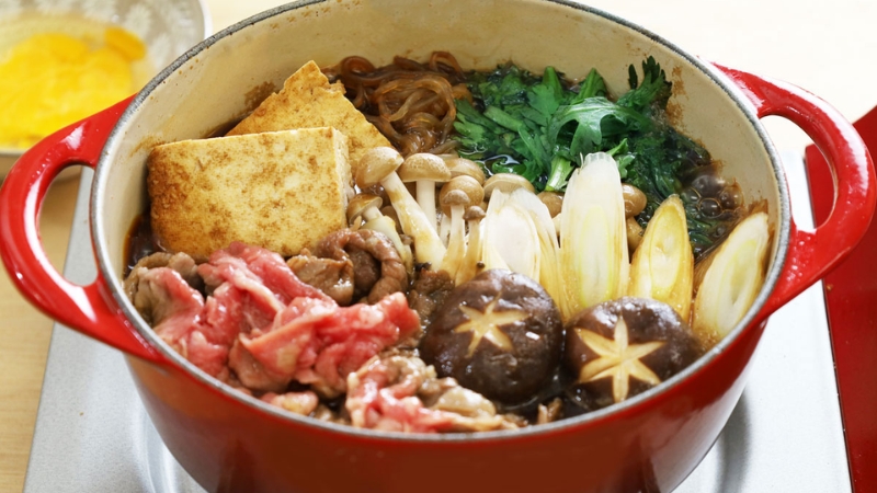 Lẩu Sukiyaki