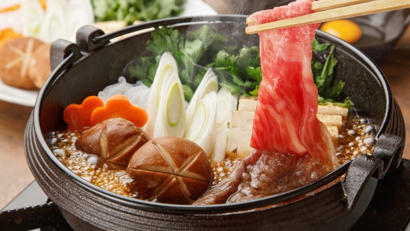 Lẩu Sukiyaki