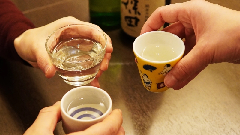 Sake là loại rượu truyền thống của Nhật Bản