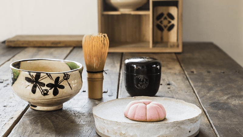 Bộ dụng cụ đánh trà