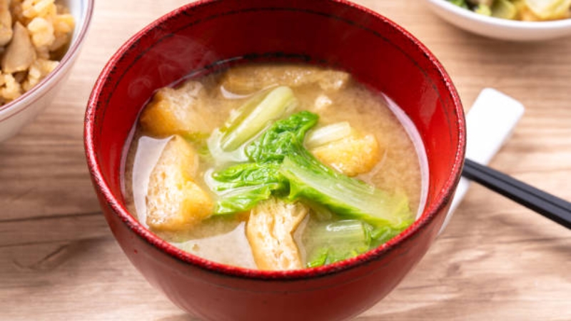 Người Nhật thường sử dụng Aburaage trong súp Miso