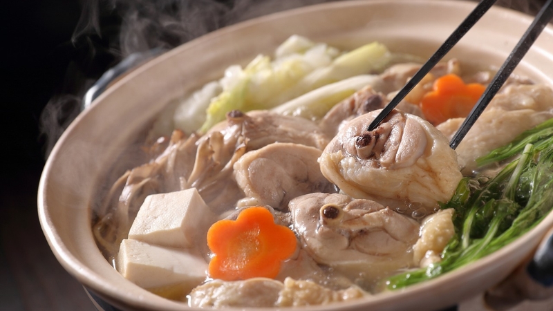 Lẩu Mizutaki là món lẩu gà có nguồn gốc từ vùng Kyushu