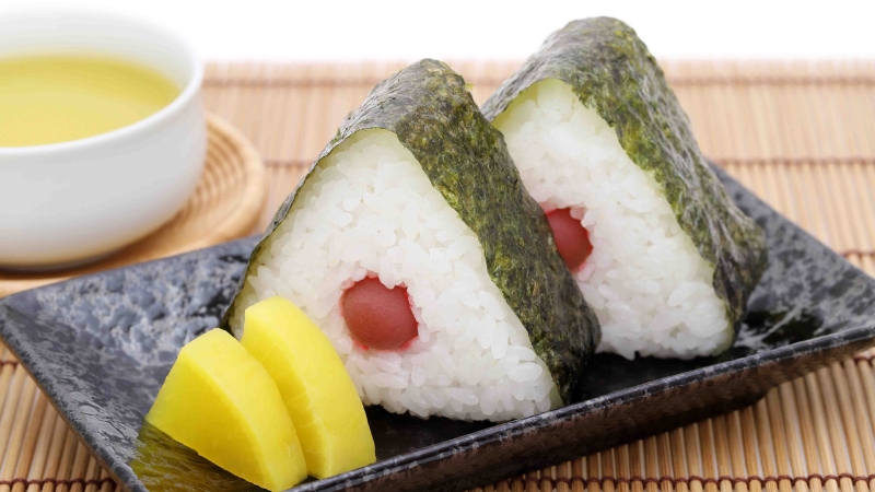 Umeboshi Onigiri