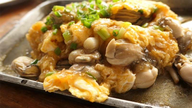 Món trứng chiên hàu