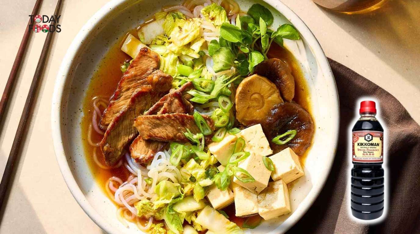 Món ăn lẩu Sukiyaki phù hợp với Nước Sốt Sukiyaki {Bell Foods} 1.8 Lít