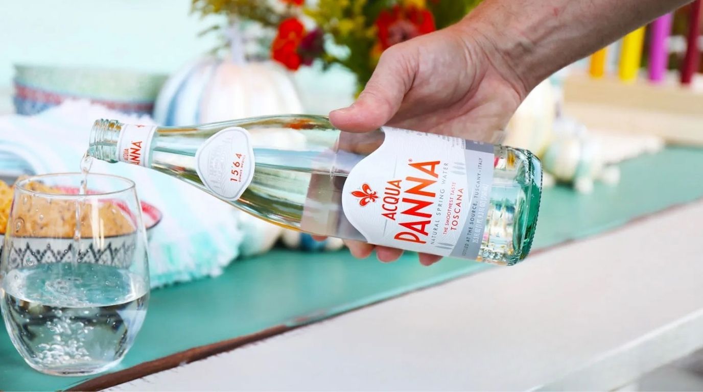 Nước Khoáng Acqua Panna với vị nhẹ, dễ uống