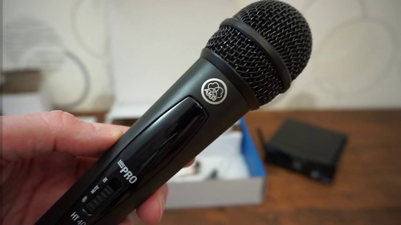 đánh giá micro AKG WMS40 Mini 2