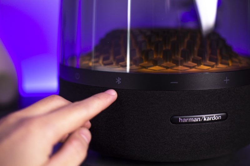 ảnh thật bảng điều khiển loa aura 4