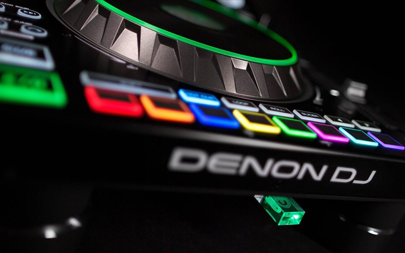 Bàn DJ Denon SC5000 Prime công nghệ hàng đầu