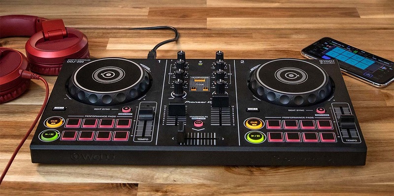 bàn dj giá rẻ nhất của pioneer ddj 200