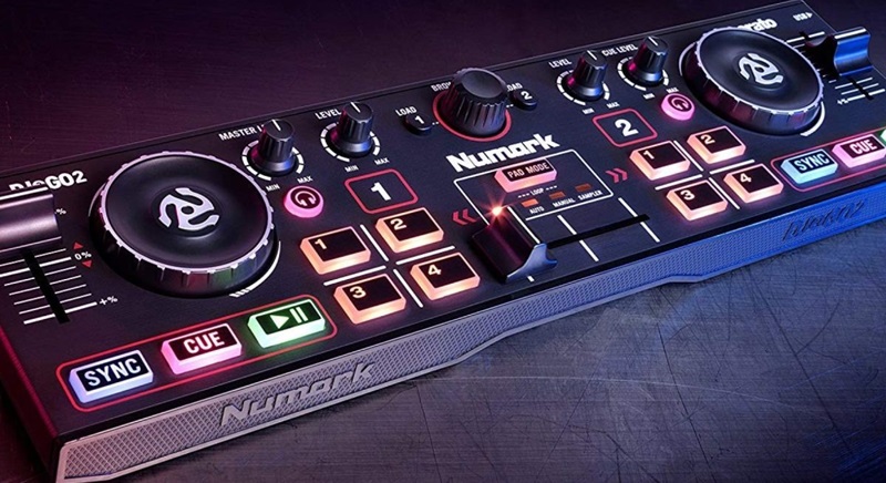 Bàn DJ Numark DJ2GO2 Touch