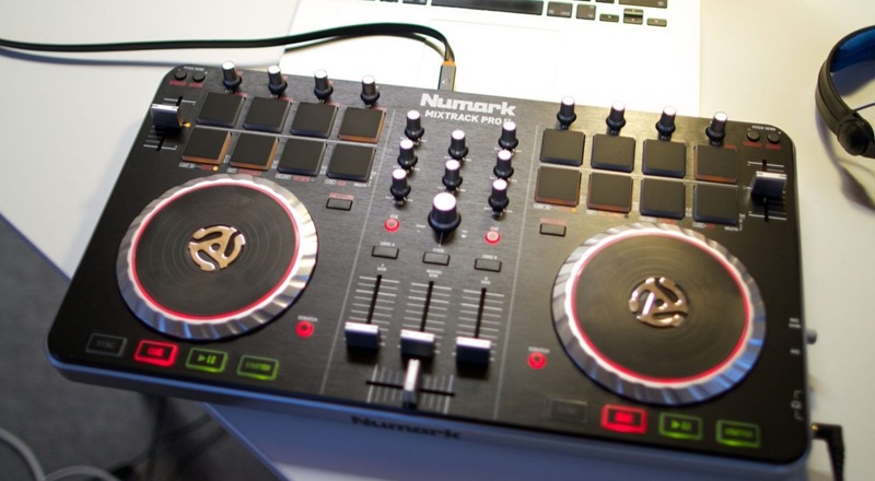 Numark Mixtrack Pro II