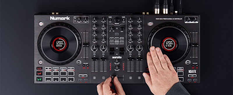 Bàn DJ Numark NS4FX