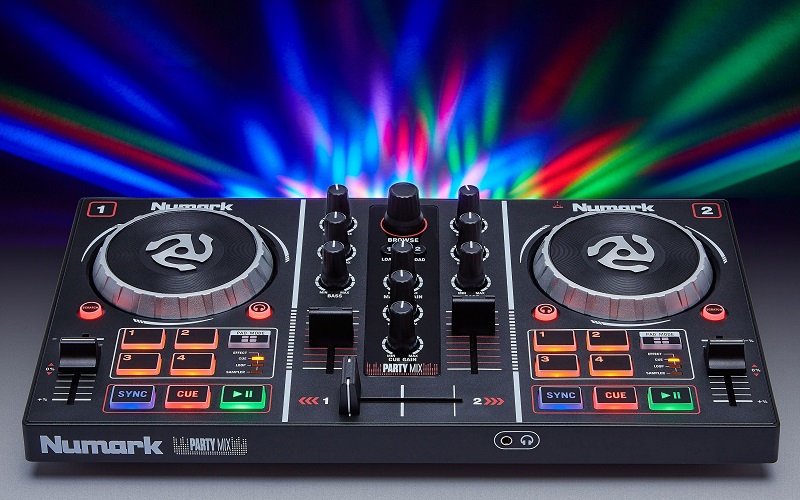Bàn DJ Numark Party Mix 